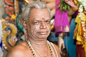 Sri Veerama Kaliamman Temple: temple priest - C90JEH