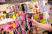 magazines-on-a-stand-in-a-newsagents-be2
