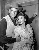 JAMES ARNESS & AMANDA BLAKE GUNSMOKE (1955 Stock Photo, Royalty Free ...